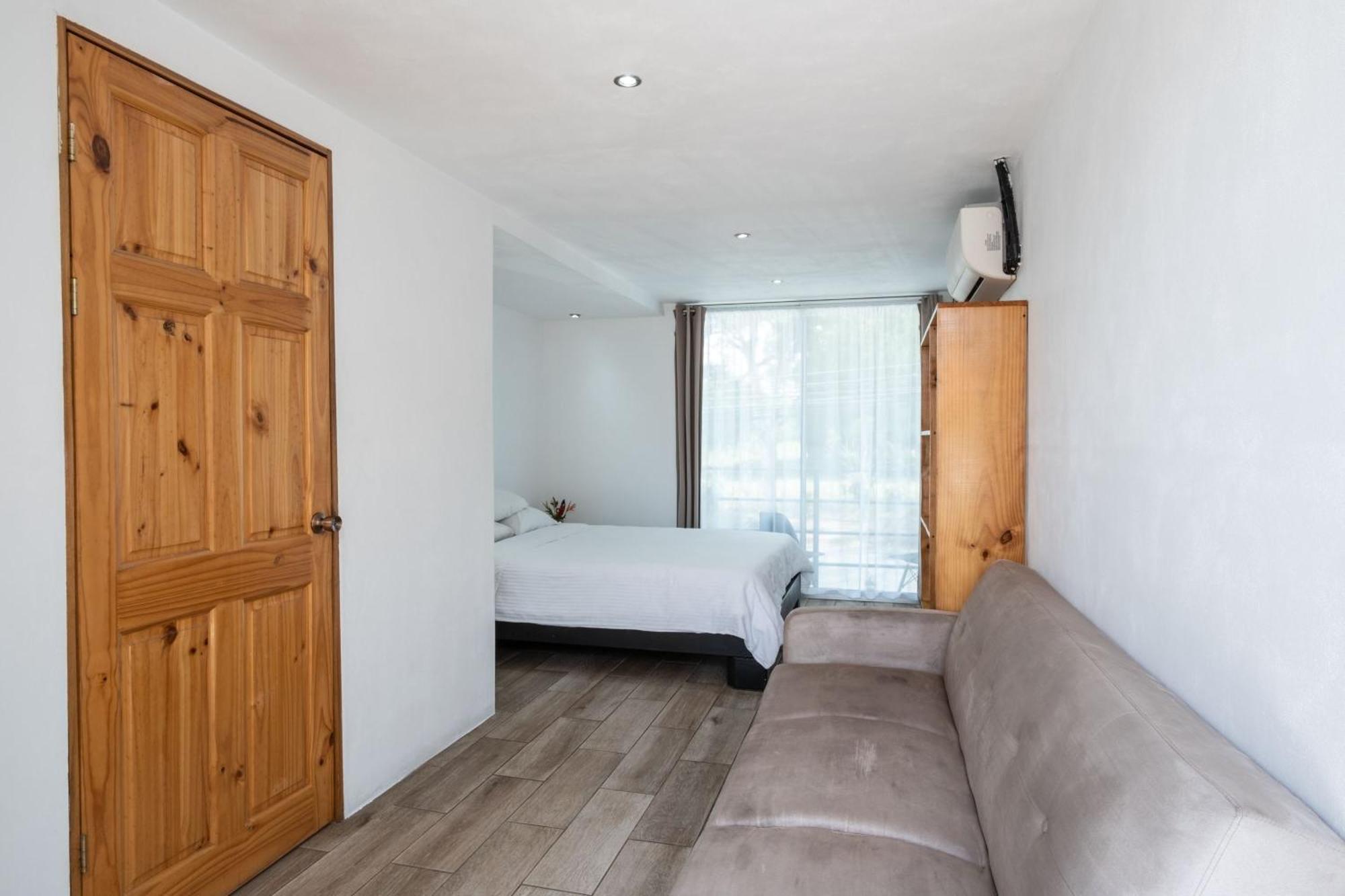 Hotel Bamboo Jacó Extérieur photo